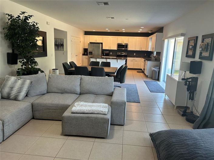 Image No.6-5 Bed Property for sale