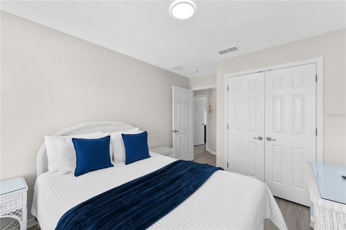 Image No.19-3 Bed Townhouse for sale