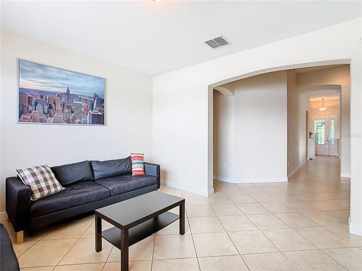 Image No.15-3 Bed Property for sale