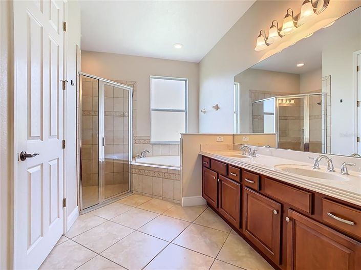 Image No.20-3 Bed Property for sale