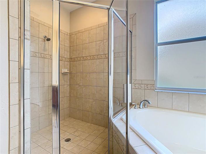 Image No.22-3 Bed Property for sale