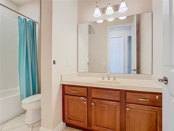 Image No.27-3 Bed Property for sale