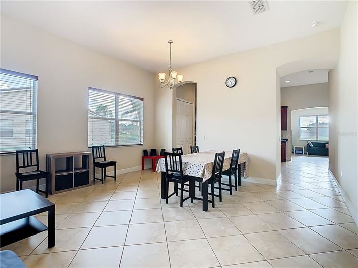 Image No.8-3 Bed Property for sale