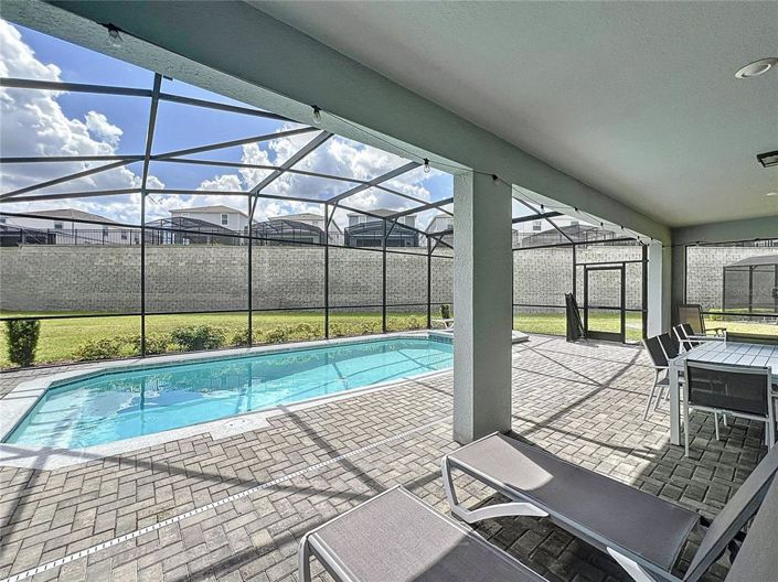 Image No.46-8 Bed Property for sale