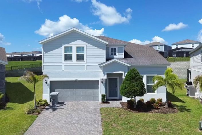 Image No.50-8 Bed Property for sale