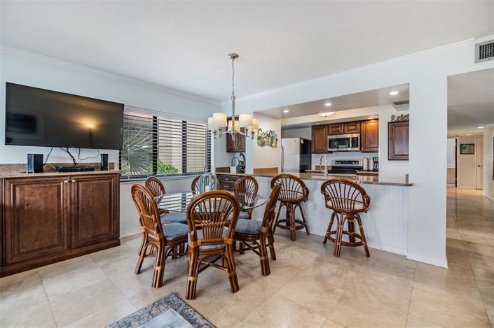 Image No.10-2 Bed Property for sale