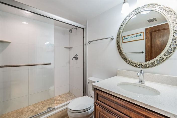 Image No.15-2 Bed Property for sale