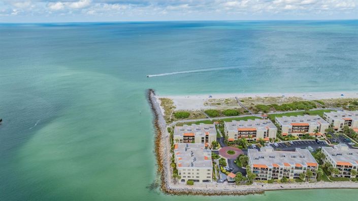 Image No.31-2 Bed Property for sale