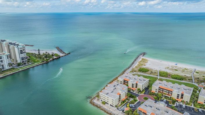 Image No.32-2 Bed Property for sale