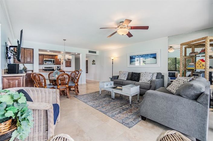 Image No.9-2 Bed Property for sale