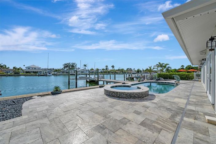 Image No.10-3 Bed Property for sale