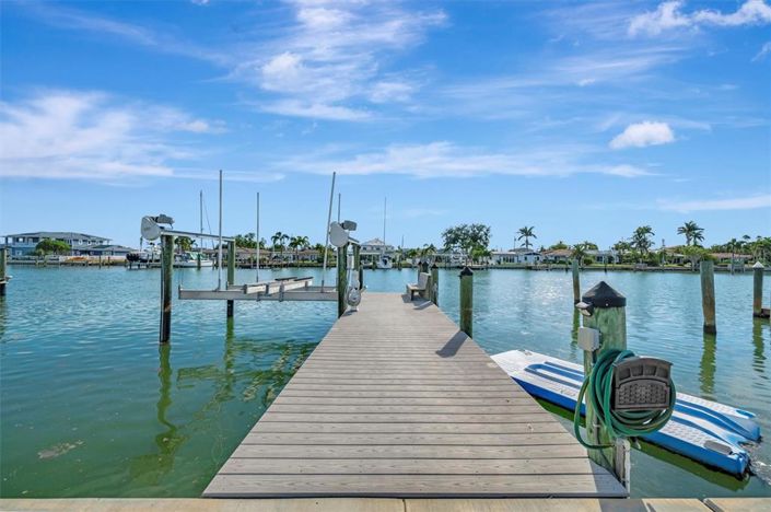 Image No.13-3 Bed Property for sale