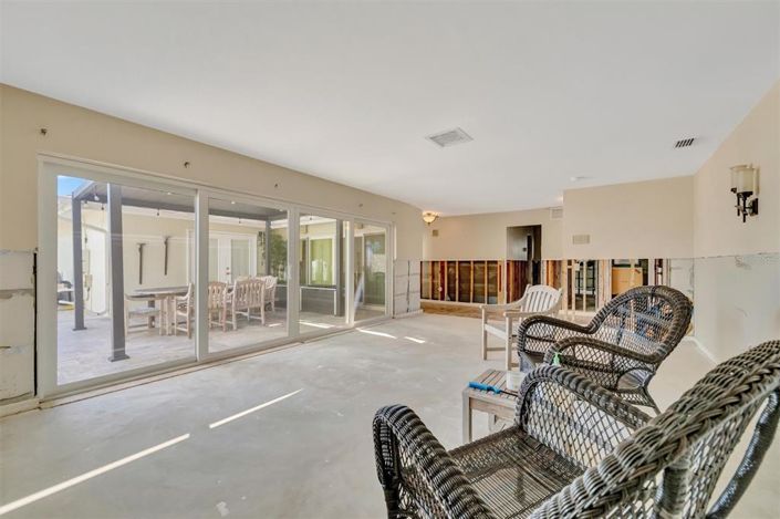 Image No.22-3 Bed Property for sale