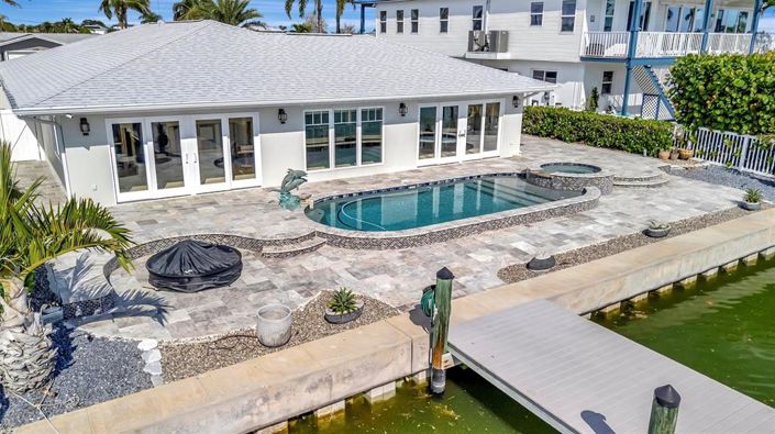 Image No.8-3 Bed Property for sale