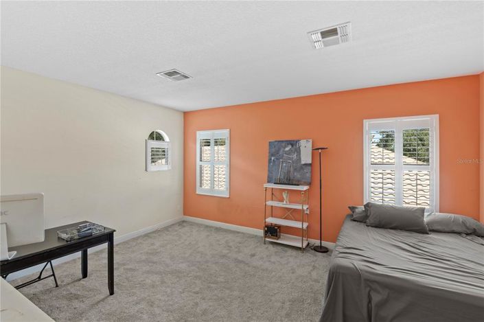 Image No.17-4 Bed Property for sale