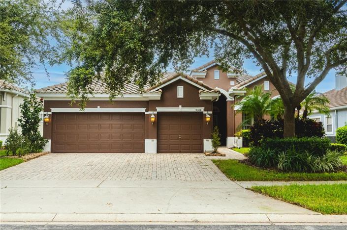 Image No.2-4 Bed Property for sale