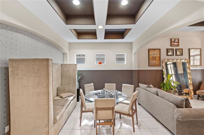 Image No.4-4 Bed Property for sale