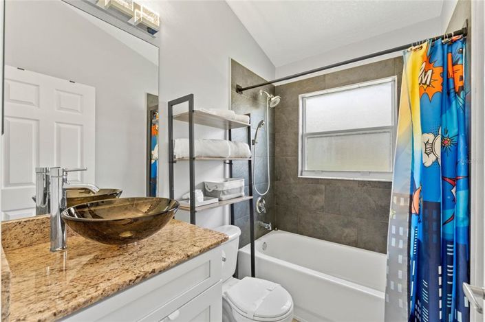 Image No.28-4 Bed Property for sale