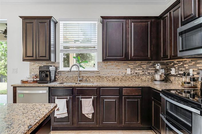 Image No.18-3 Bed Property for sale