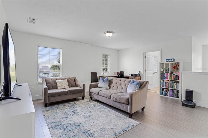 Image No.20-3 Bed Property for sale