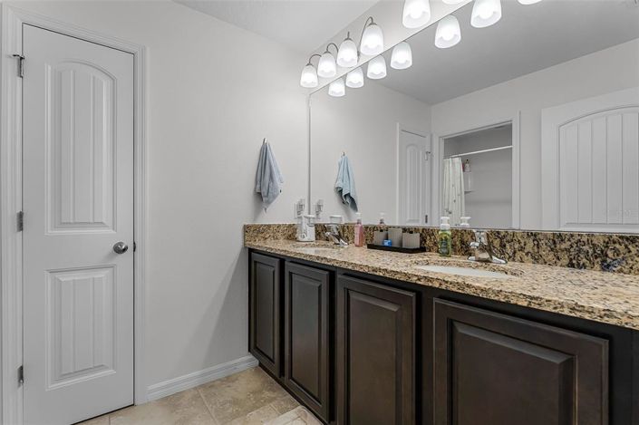 Image No.31-3 Bed Property for sale