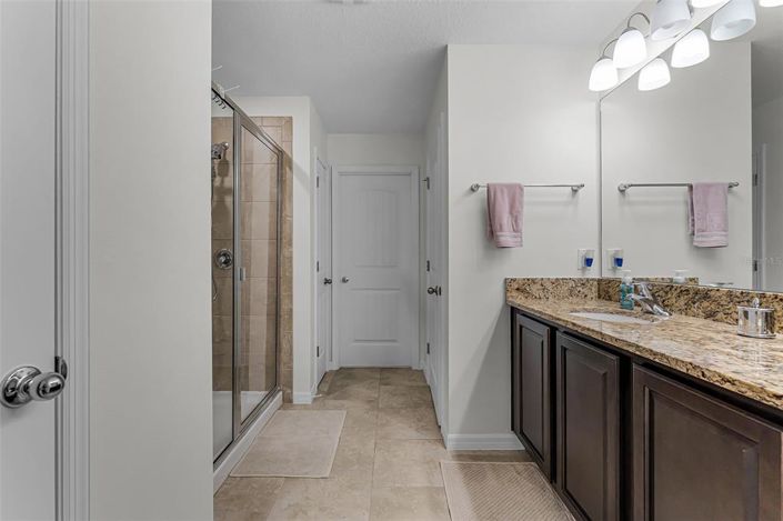 Image No.39-3 Bed Property for sale