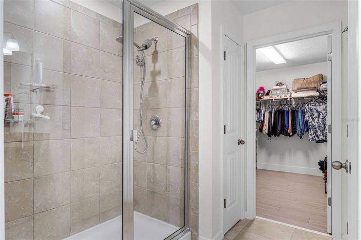 Image No.40-3 Bed Property for sale