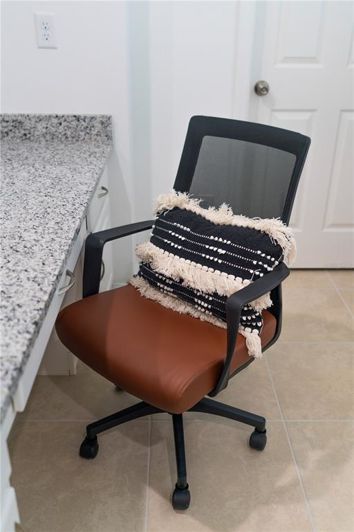 Image No.18-9 Bed Property for sale