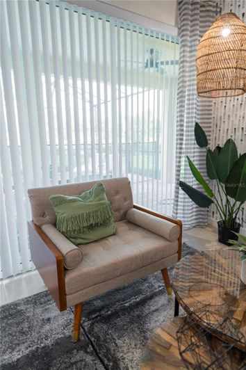 Image No.25-9 Bed Property for sale