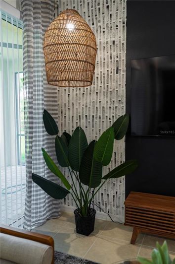 Image No.26-9 Bed Property for sale