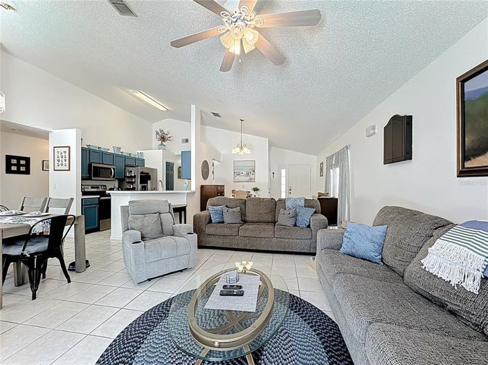 Image No.12-4 Bed Property for sale