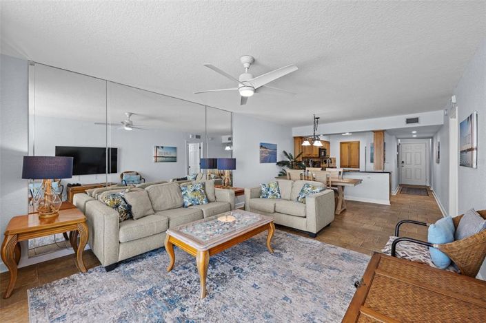 Image No.17-3 Bed Property for sale