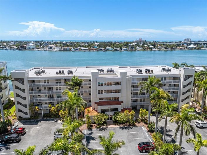 Image No.2-3 Bed Property for sale