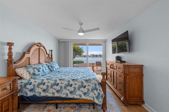 Image No.21-3 Bed Property for sale