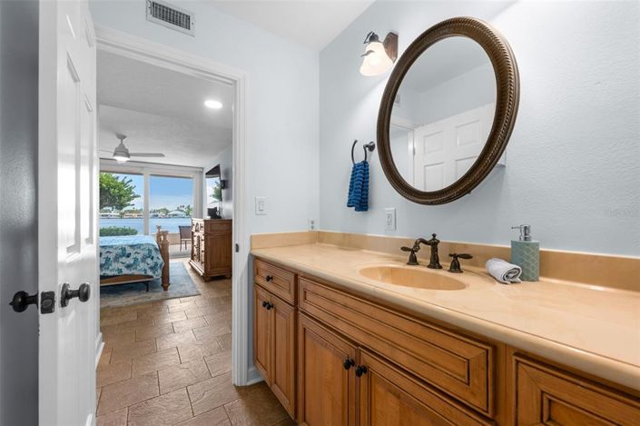 Image No.27-3 Bed Property for sale