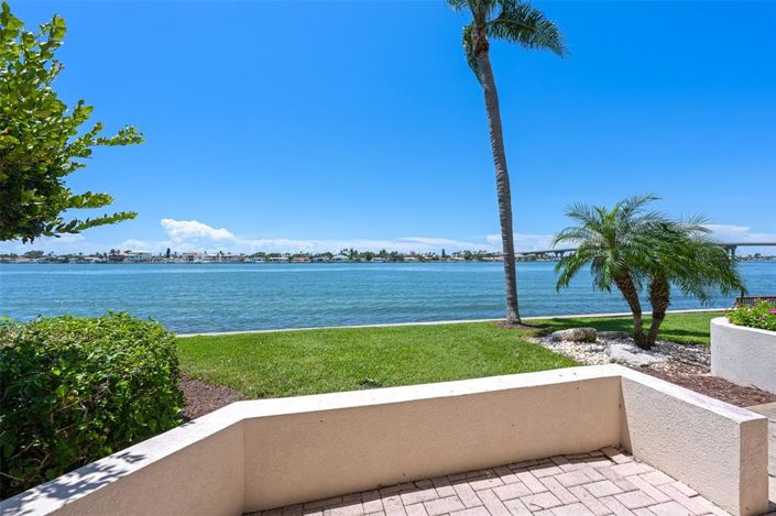 Image No.40-3 Bed Property for sale