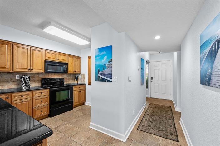 Image No.6-3 Bed Property for sale