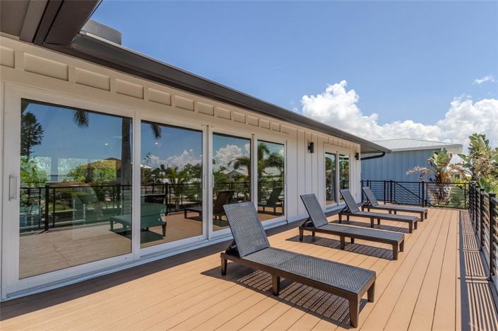 Image No.29-6 Bed Property for sale