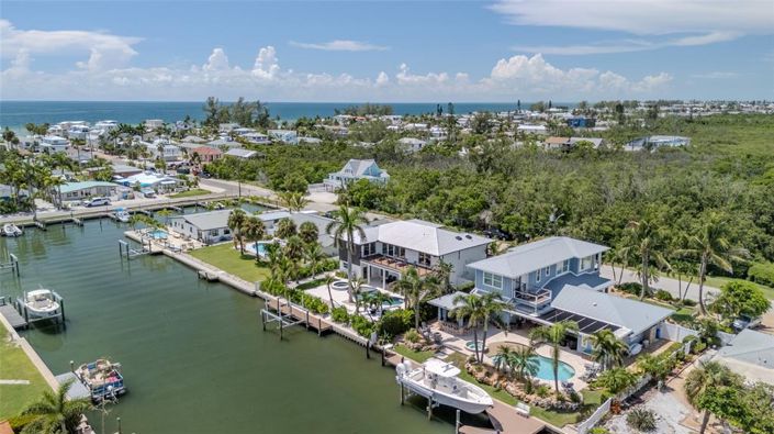 Image No.49-6 Bed Property for sale