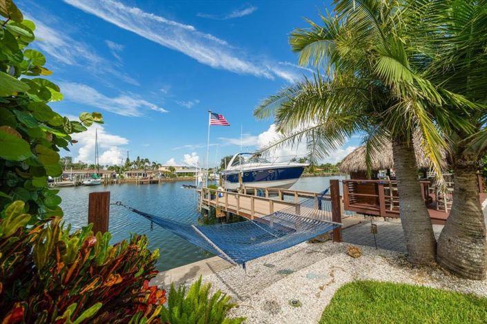 Image No.27-5 Bed Property for sale