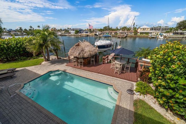 Image No.31-5 Bed Property for sale