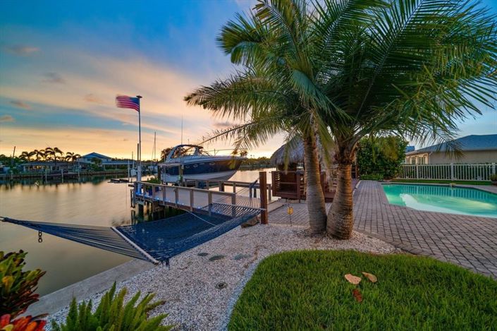 Image No.38-5 Bed Property for sale