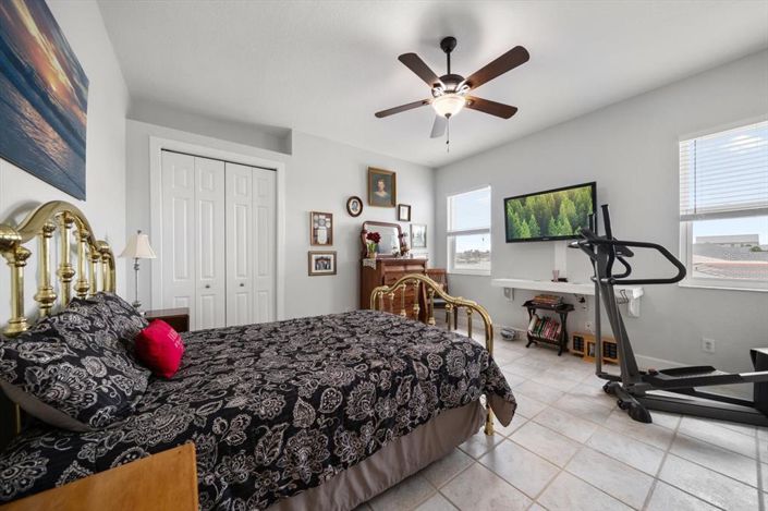 Image No.60-5 Bed Property for sale