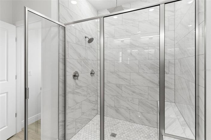 Image No.2-4 Bed Property for sale