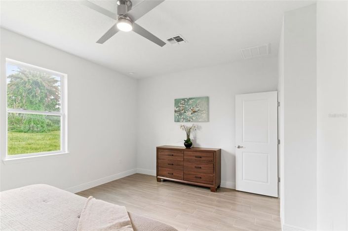 Image No.22-4 Bed Property for sale