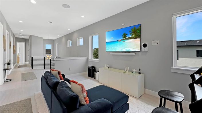 Image No.30-5 Bed Property for sale