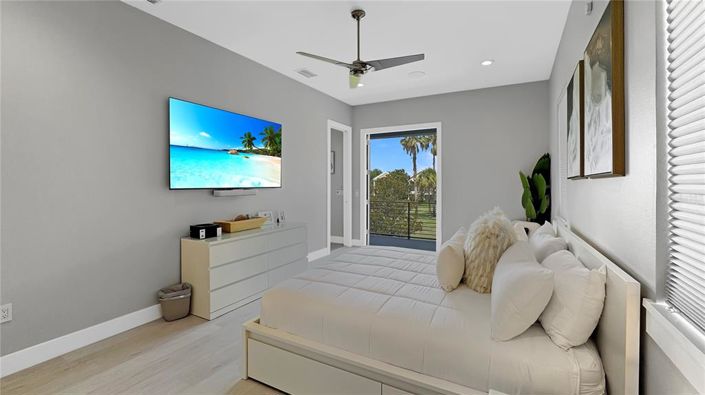 Image No.33-5 Bed Property for sale