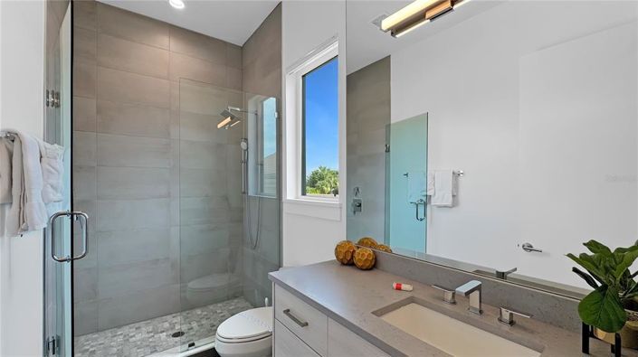 Image No.39-5 Bed Property for sale