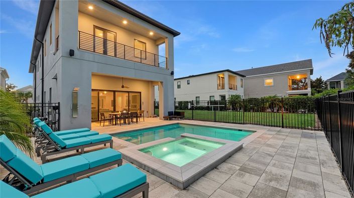 Image No.4-5 Bed Property for sale