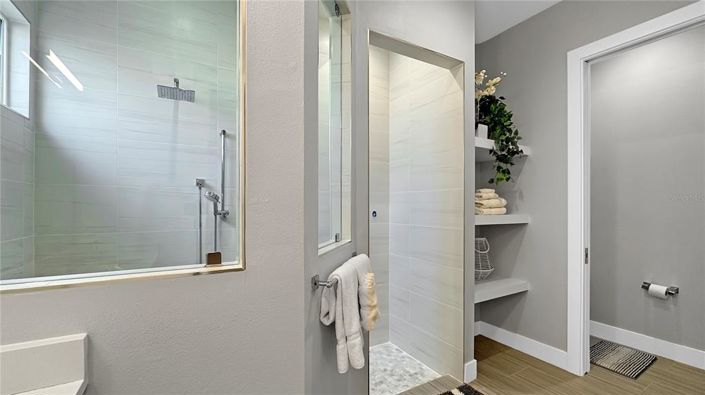 Image No.47-5 Bed Property for sale